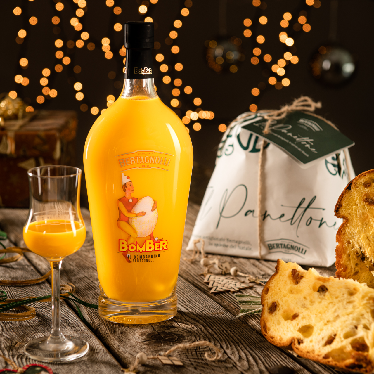 Artisanal Panettone with raisins and cream made with Grappa Moscato (750g)